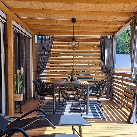 Mobile Home Sole Biograd Na Moru Eksteriør bilde
