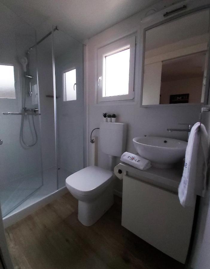 Mobile Home Sole Biograd Na Moru Eksteriør bilde