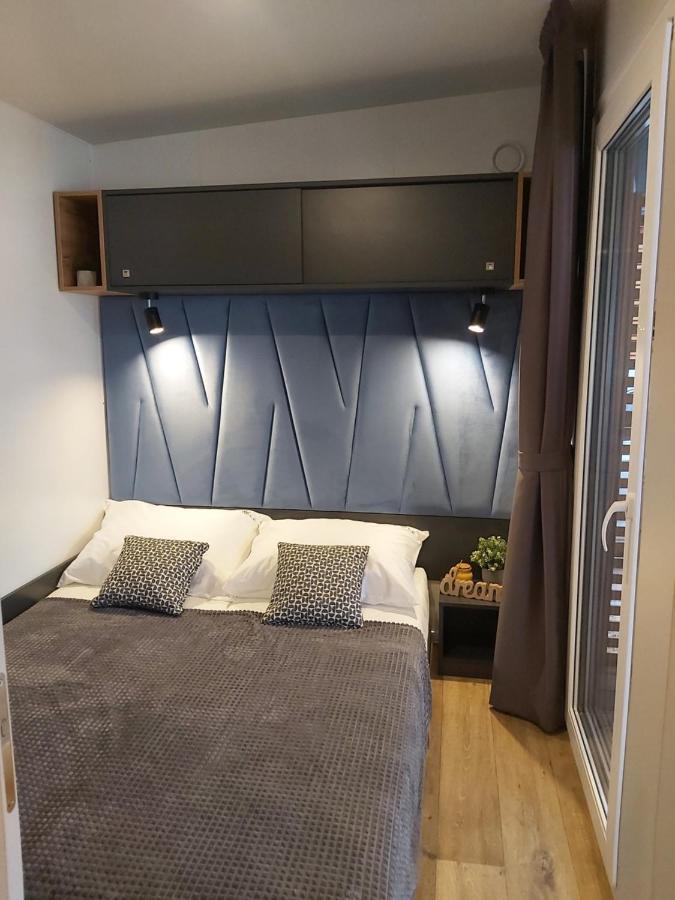 Mobile Home Sole Biograd Na Moru Eksteriør bilde