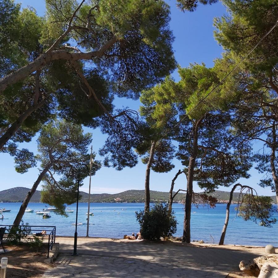 Mobile Home Sole Biograd Na Moru Eksteriør bilde